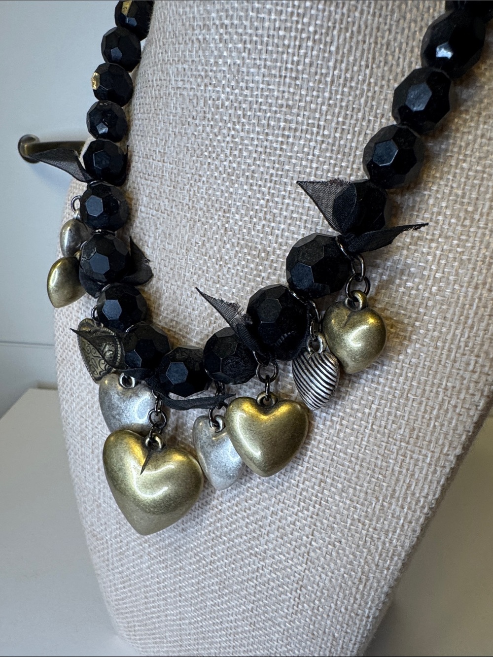 Chunky Black Bead Necklace with Mixed Gold & Silver Heart Charms - Picture 3 of 3